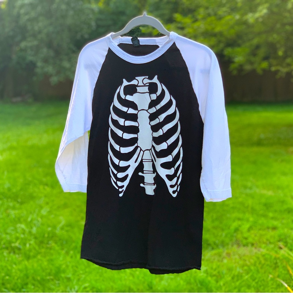 Skeleton Ribcage Novelty Tultex Black & White Graphic Baseball Tee Size Small 🩻